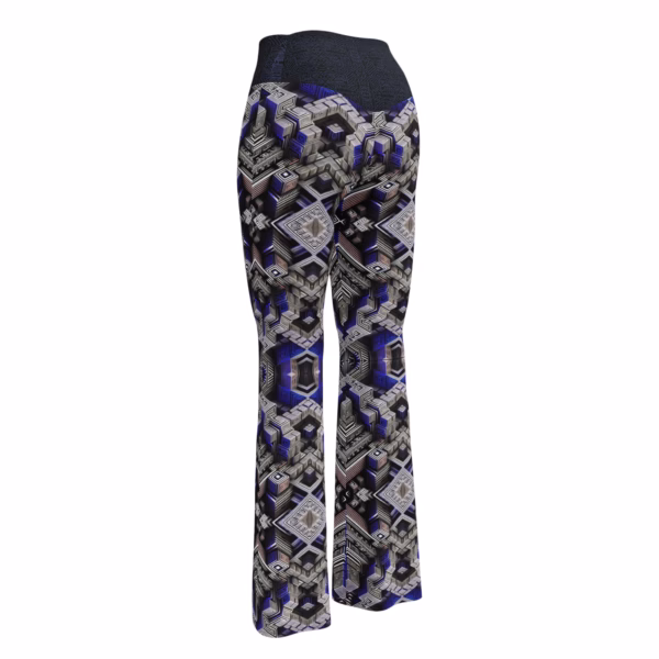 Know Thyself, Know The Pattern - Flare leggings - Image 9