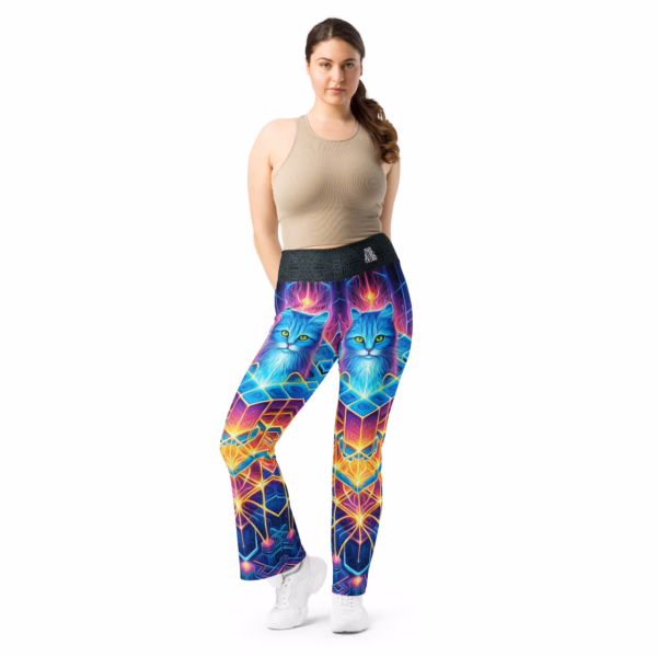 The Purr-adox - Flare leggings - Image 5