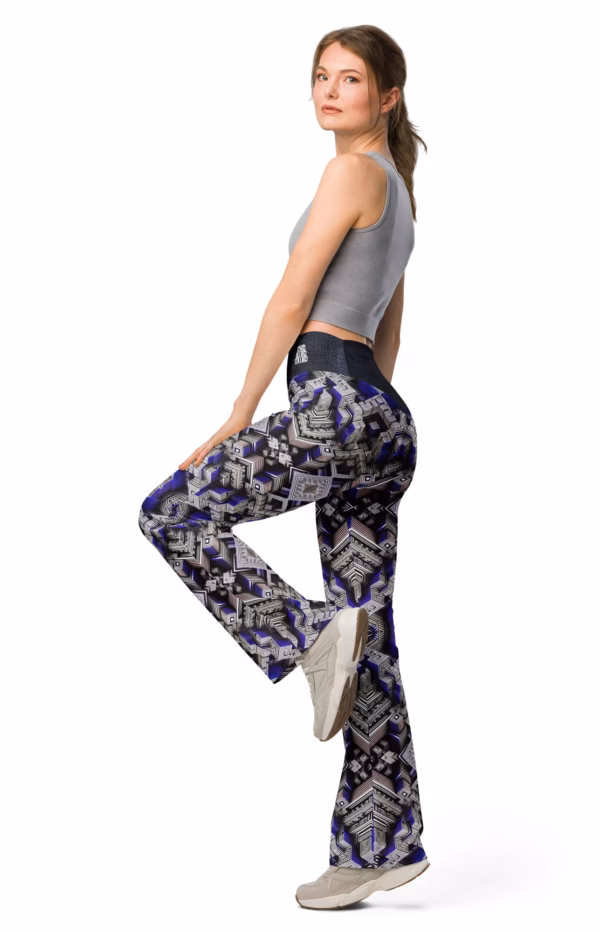 Know Thyself, Know The Pattern - Flare leggings - Image 3
