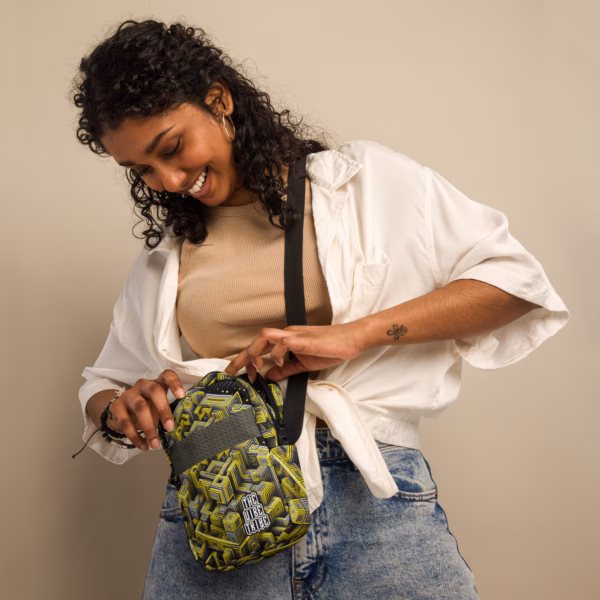 Escher's Ether-net - Utility crossbody bag - Image 7